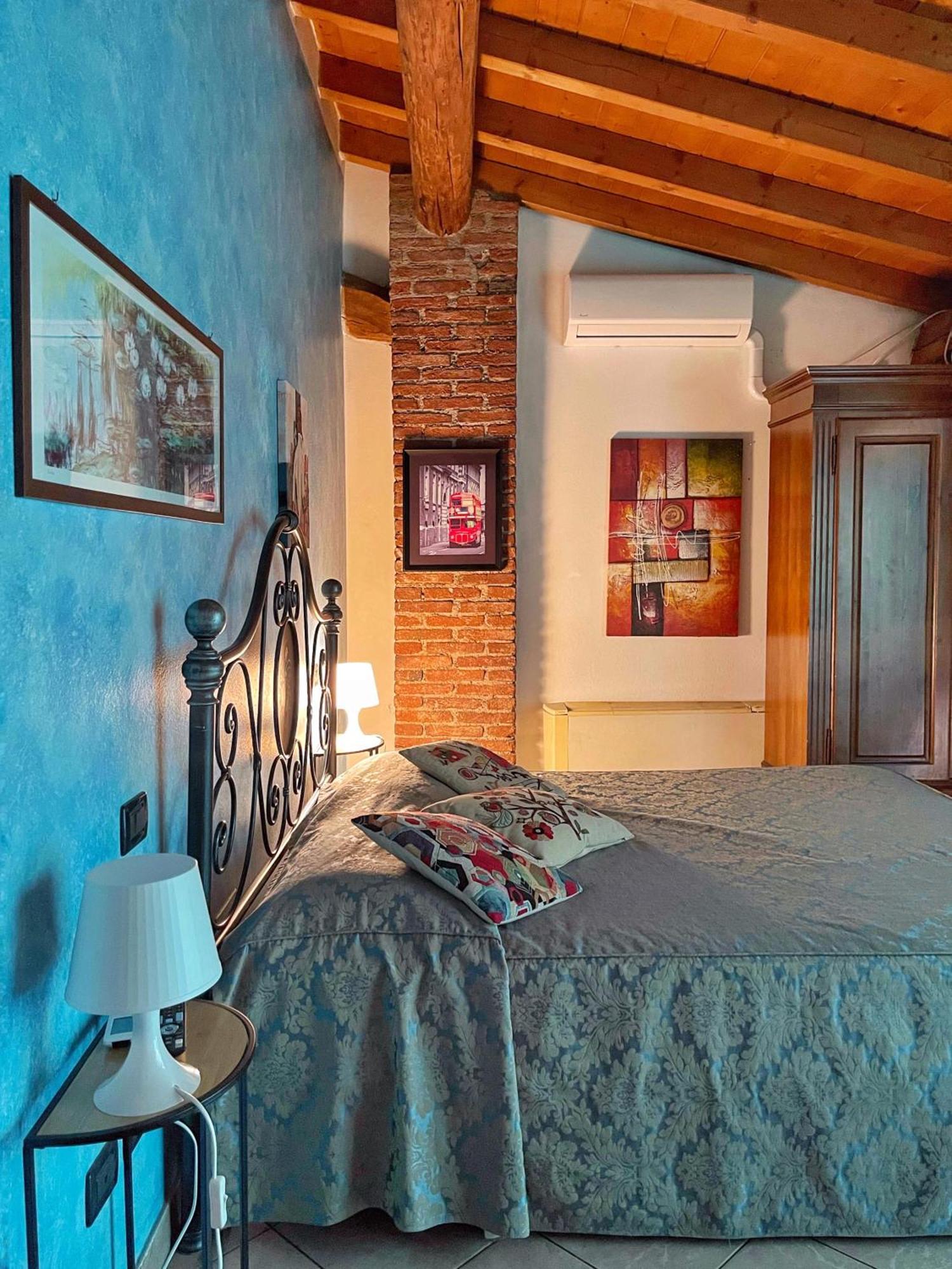 B&B La Cascina Di Alice คาสติญโญเน เดลเล สติเวียเร ภายนอก รูปภาพ