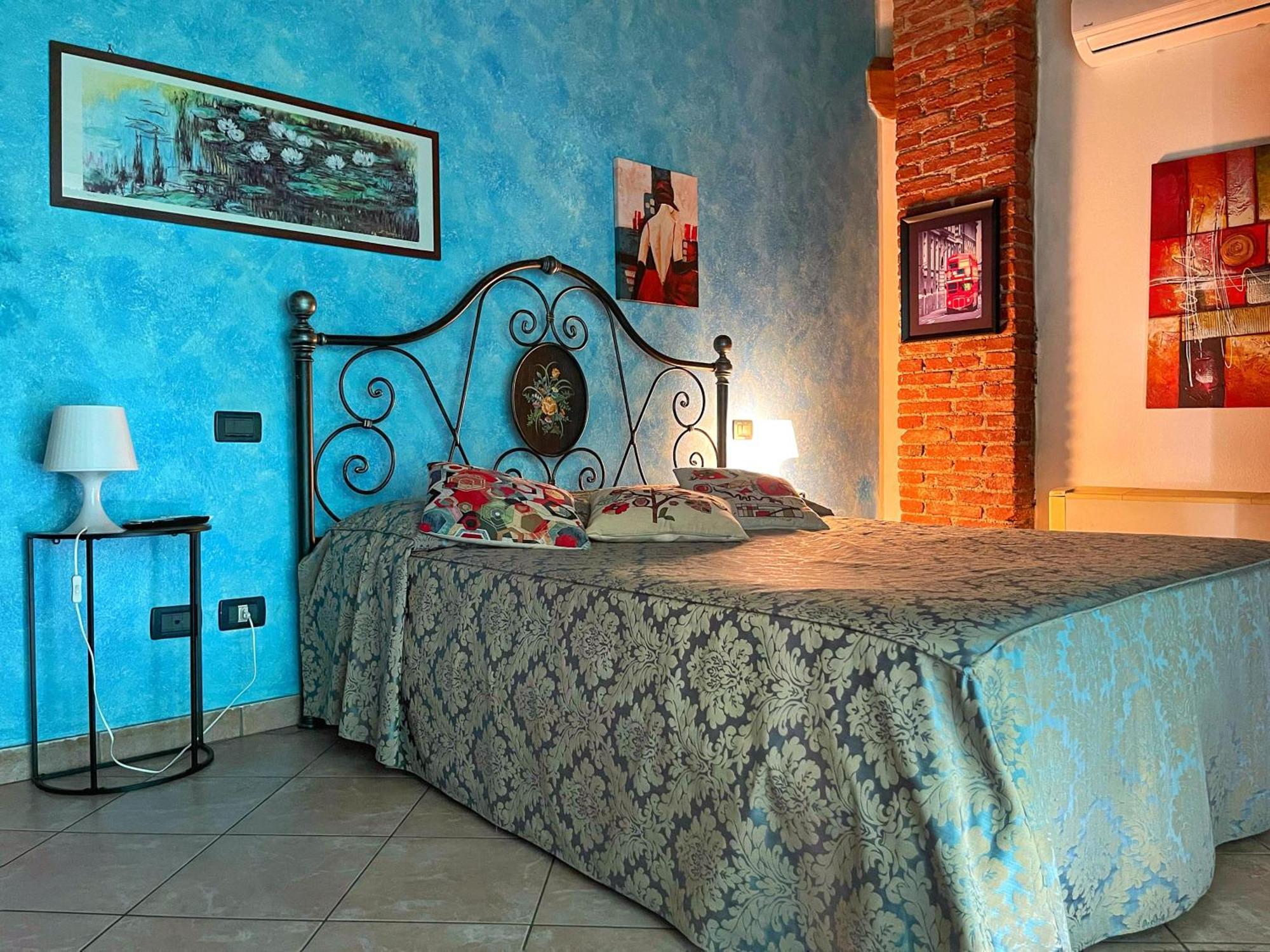 B&B La Cascina Di Alice คาสติญโญเน เดลเล สติเวียเร ภายนอก รูปภาพ